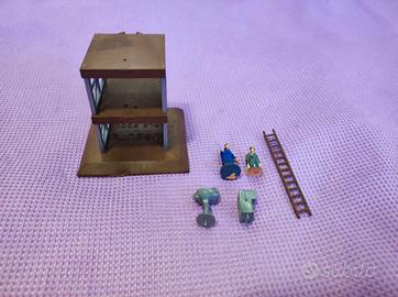 Subbuteo torretta tv + scaletta + accessori