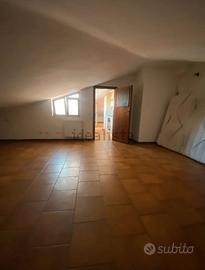 MARiNO BILOCALE CON TERRAZZO