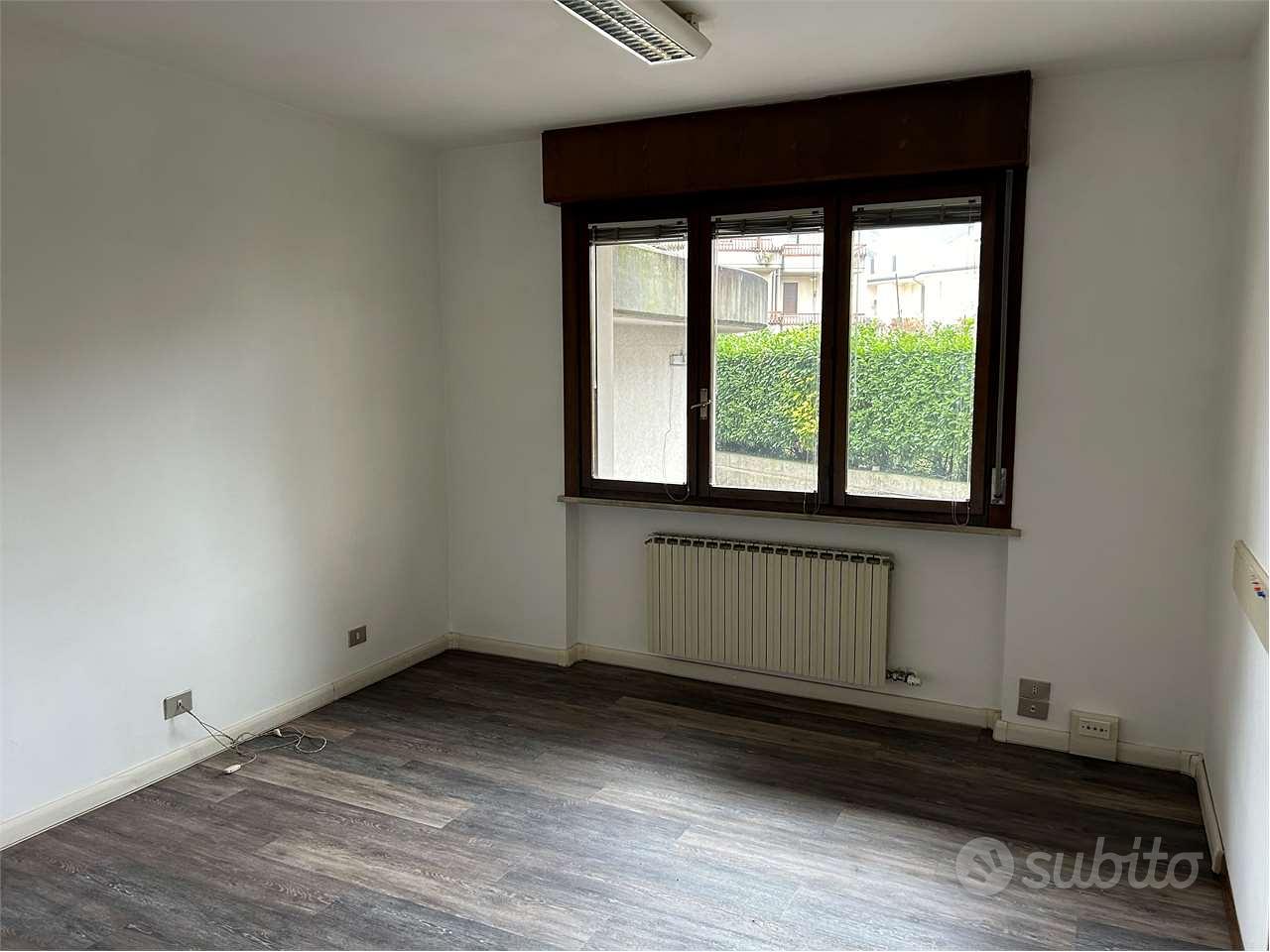 Appartamento al piano terra con doppio terrazzo e - Vista 4
