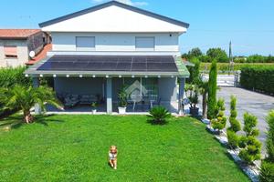 VILLA SINGOLA A CURTAROLO
