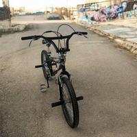 💥 BMX Freestyle Nera Completa di Pegs!