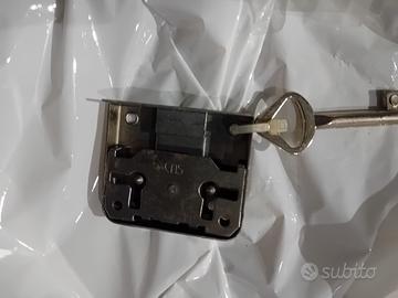 blocco di serrature
