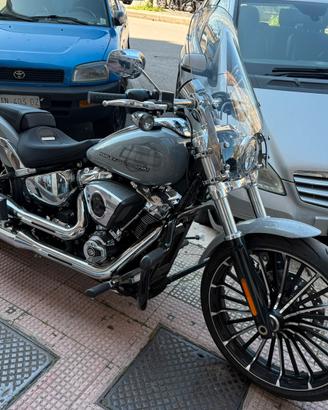Harley davidson breakout 117