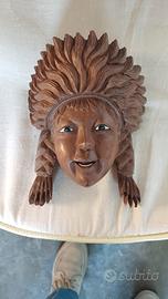 Maschera in legno da parete 