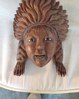 Maschera in legno da parete 