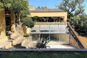 Villa di 1101 m² con più di 5 locali e box auto do