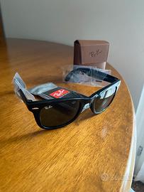 RAY-BAN WAYFARER FOLDING CLASSIC