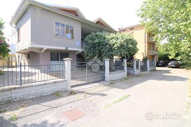 3 LOCALI A SASSUOLO