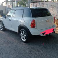 miny Countryman 2010