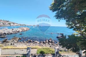 Casa Indipendente - Aci Castello