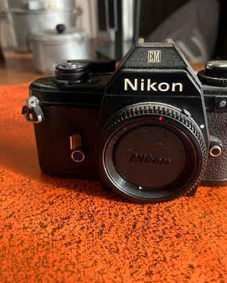 Nikon EM