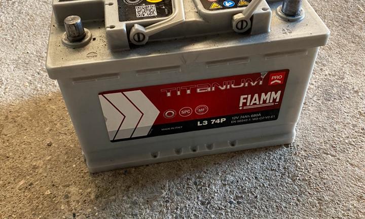 Batteria furgone auto