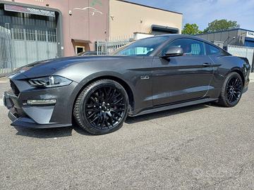 FORD Mustang Fastback 5.0 V8 Ti-VCT aut. GT Unic