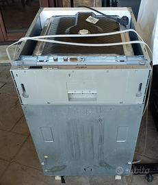 lavastoviglie Whirlpool 
