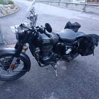 Royal Enfield Classic 350 dark