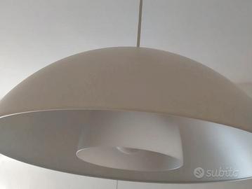 Due lampadari a sospensione ikea bianchi