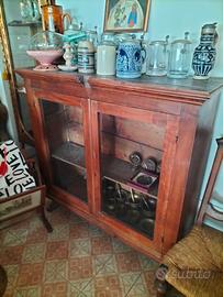 credenza vetrina antica