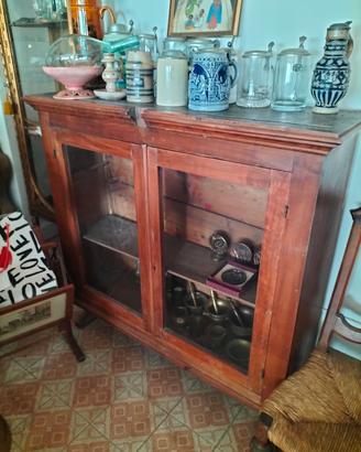 credenza vetrina antica