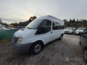 Ford transit 9 posti pedana idraulica x carrozzina