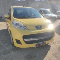 Peugeot 107 1.0 68CV 5p. Plaisir