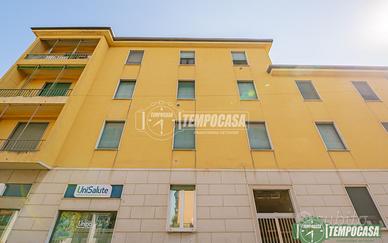 AMPIO TRE LOCALI IN MINI-PALAZZINA PIENO CENTRO, B