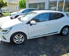 Renault Clio Hybrid E-Tech 140 CV 5 porte Intens