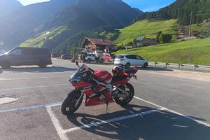Yamaha R6