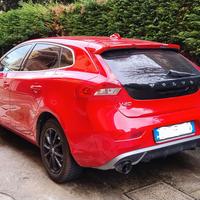 Volvo V40 R-design T5 benzina, 245 cv