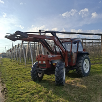 Fiatagri 100/90 con caricatore frontale