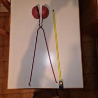 Pinza in ferro vintage per stampo sferico-vintage