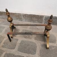 2 alari per camino in ferro e ottone