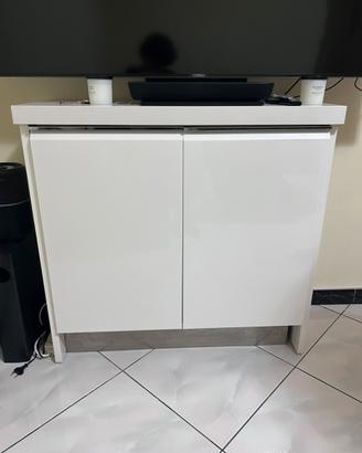 mobile tv / credenza bianca