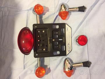 TRIUMPH BONNEVILLE - portatarga/frecce/stop