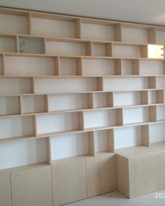 libreria e armadio sospeso in frassino cerato