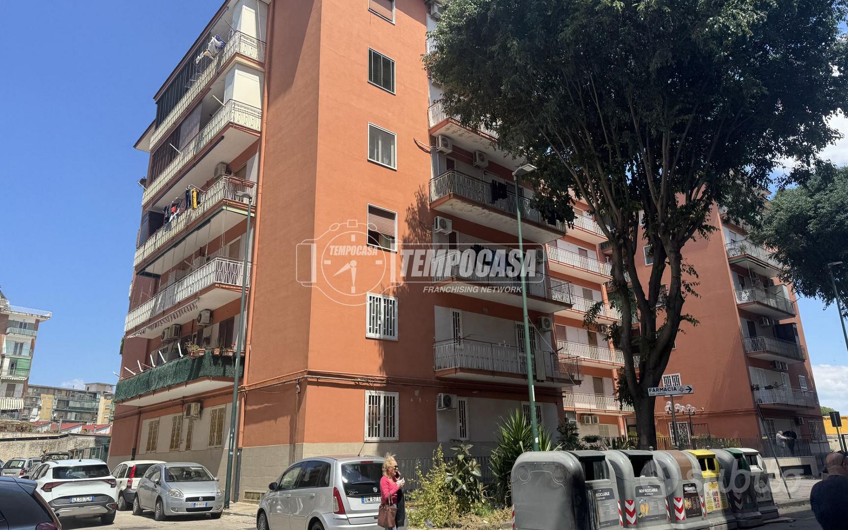 Apartment in Napoli, Rione Berlingieri, Municipalità 7 - Altro
