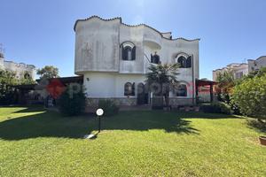 Villa bifamiliare Terracina [Cod. rif 3249342VRG]