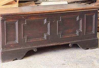 cassapanca circa fine 800