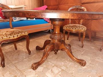 tavolo in radica con 4sedie