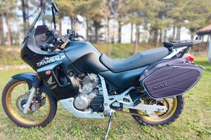  Honda Transalp 600V con Honda Shadow 