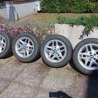 Cerchi in lega BMW con pneumatici estivi