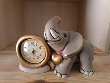 Elefante Thun con orologio 