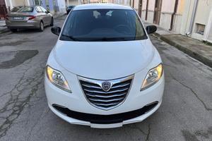 Lancia Ypsilon 1.2 69 CV 5 porte Silver