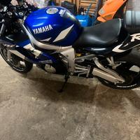 Yamaha r6