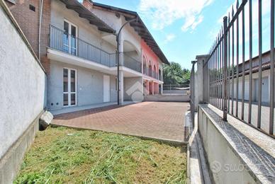VILLA A SCHIERA A CIGLIANO