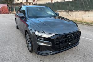Audi Q8/50 TDI/286 CV/QUATTRO/SLINE/C-AUT/NAVI/PDC