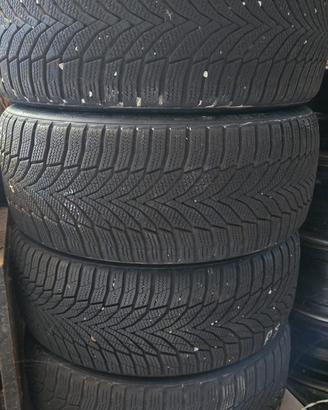 Gomme Invernali 205 40 17