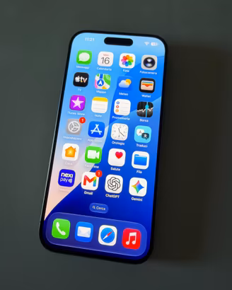 iPhone 15 Pro 128 GB titanio naturale pari nuovo