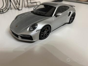 Porsche 911 Carrera Turbo S 1:18
