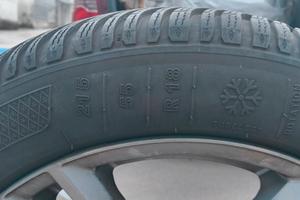 4 ruote  misura 215/55 R18