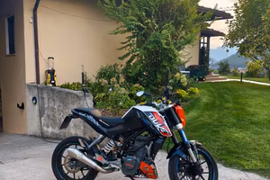 KTM DUKE 125 